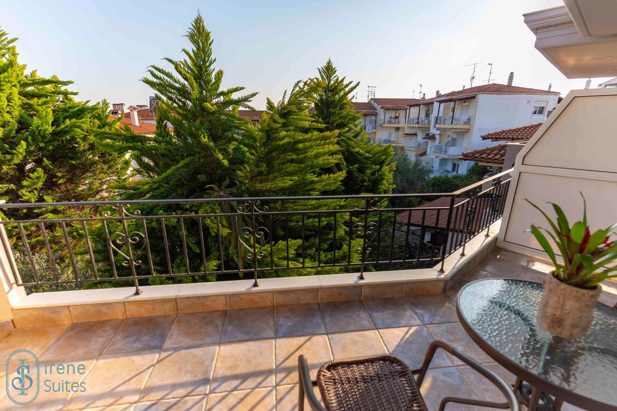 Irene Suites Nea Moudania Exterior photo